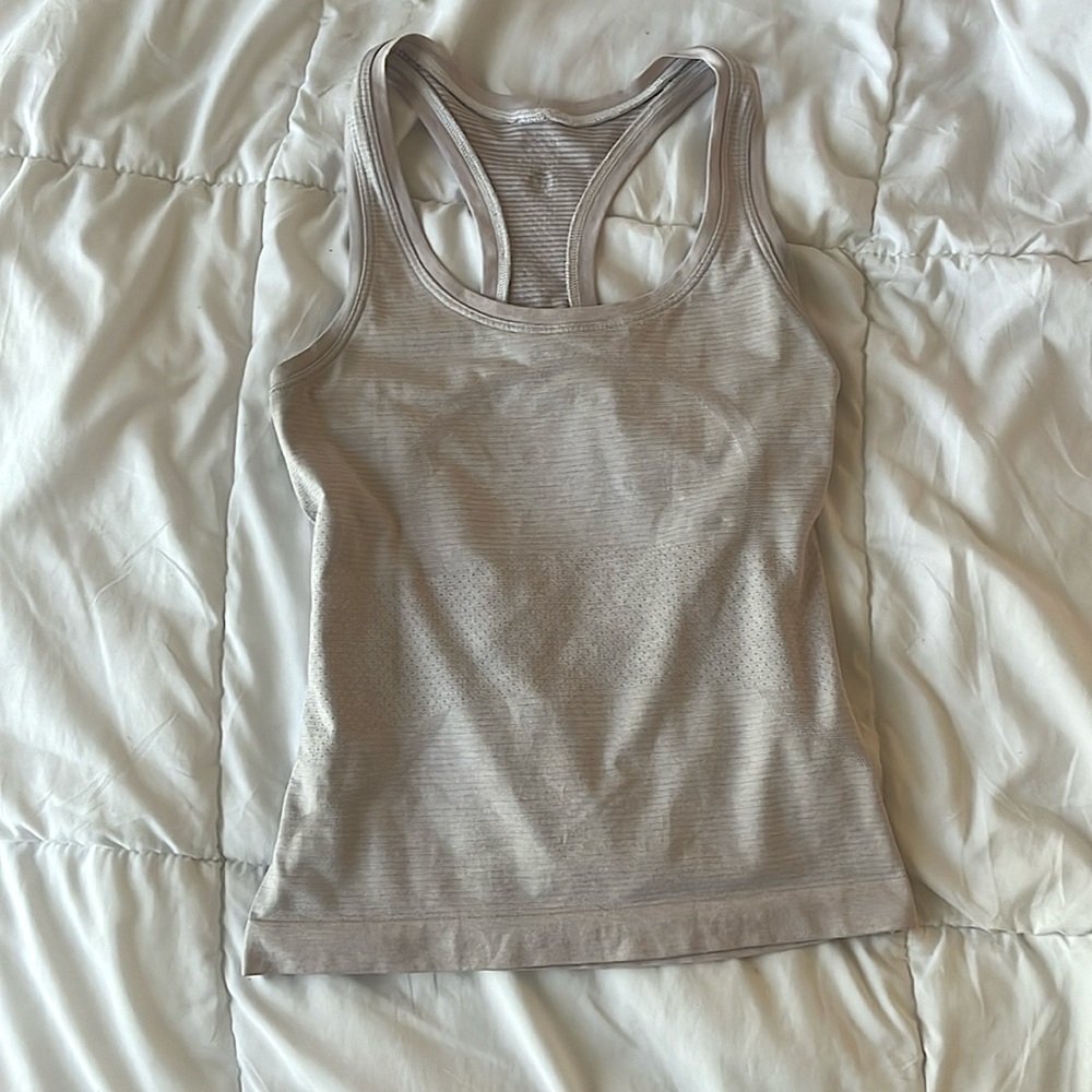 lavender lululemon racerback swiftly tank, racelength, size 2
